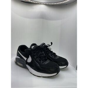 Nike Air Max women size 8.5Black & White Sneakers